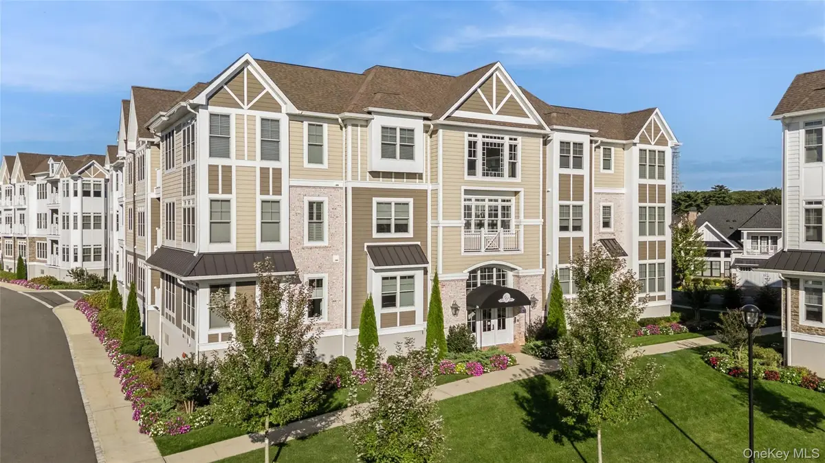 20305 Aspenwood Drive #20305, Plainview, NY 11803 - #1