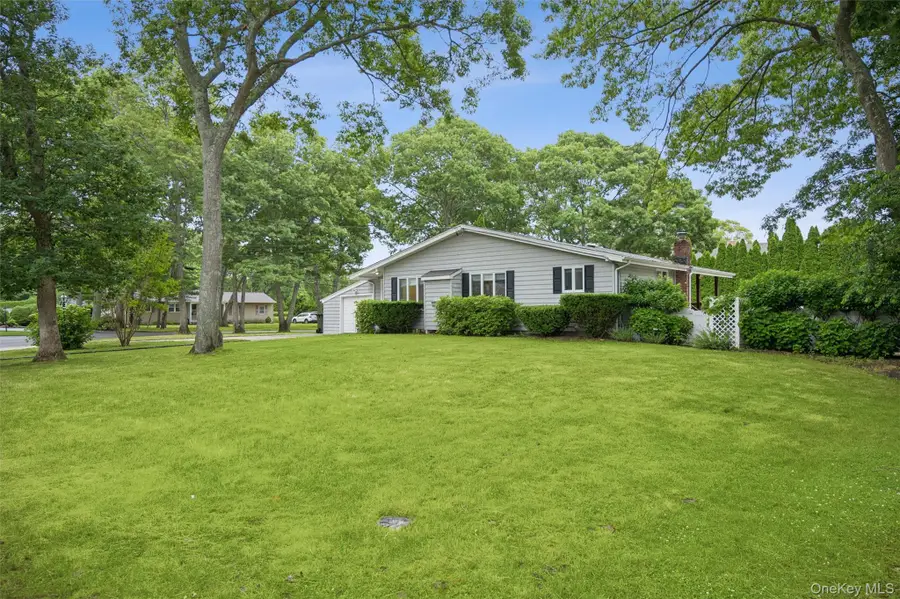 41 Homewood Drive, Hampton Bays, NY 11946 - #2