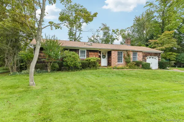 365 Van Buren Street, Saint James, NY 11780
