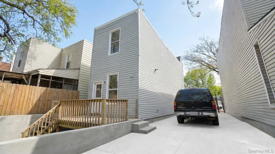 416 E 182nd Street, Bronx, NY 10457 - #3