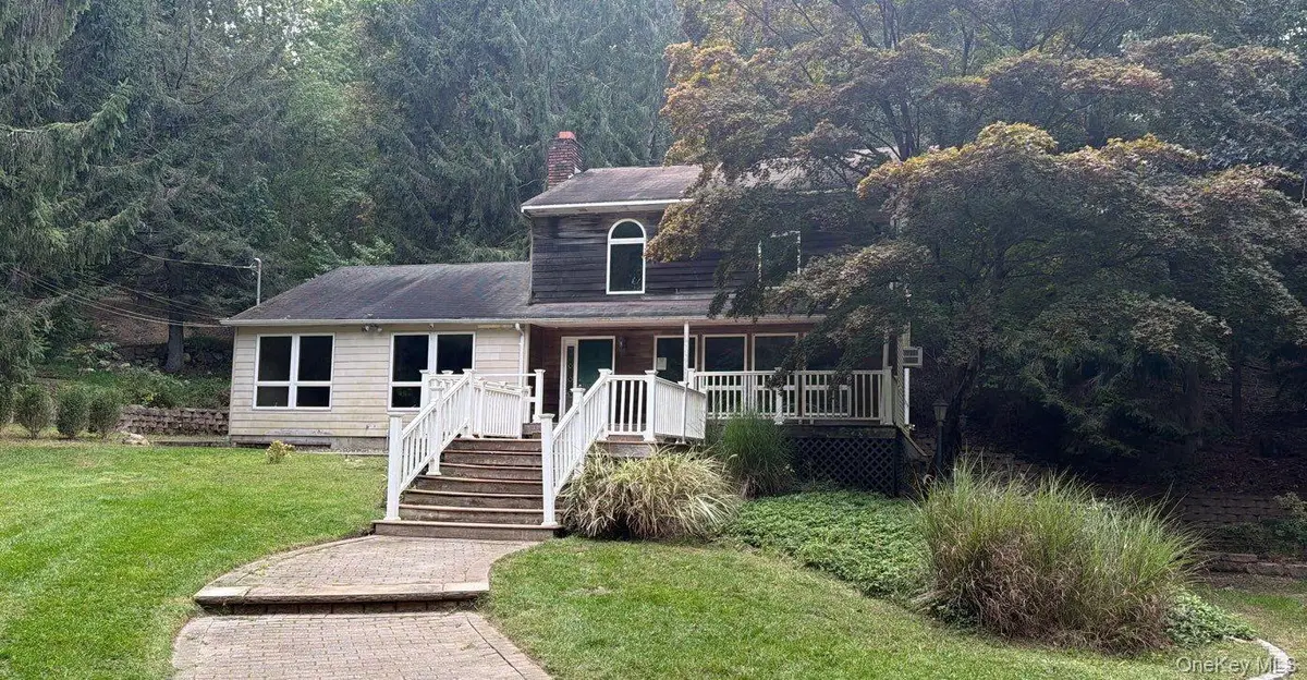 56 E Bartlett Road, Middle Island, NY 11953 - #1
