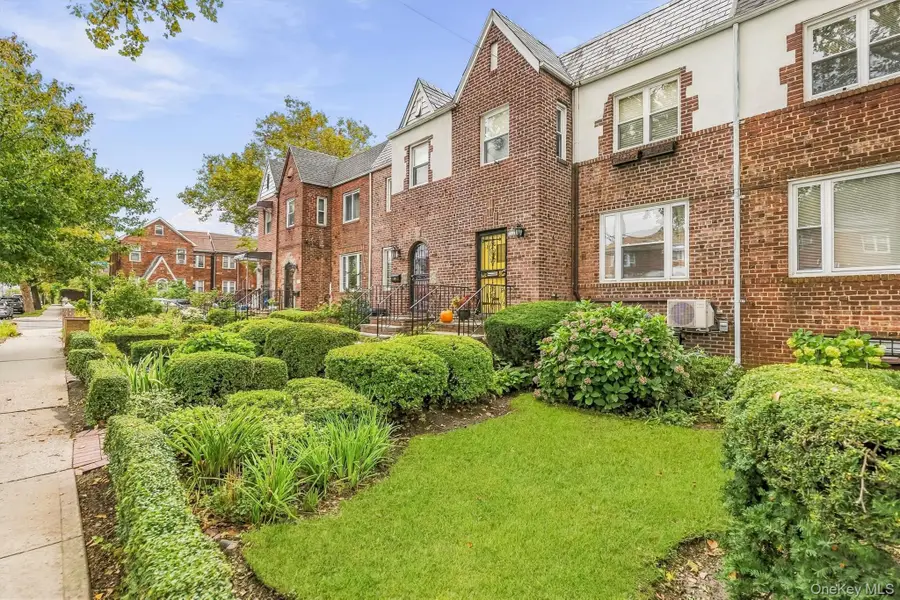 1114 Mace Avenue, Bronx, NY 10469 - #3