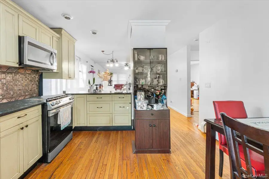 25 3rd Avenue, Central Islip, NY 11722 - #3