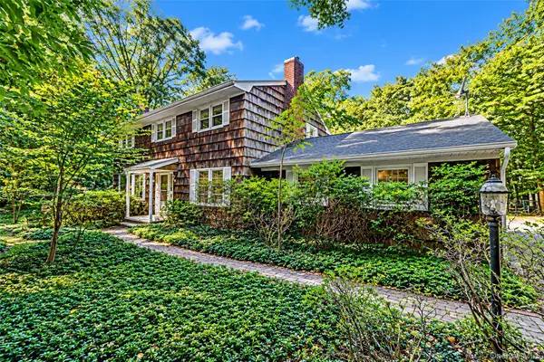 3 Gate Road, Head Of The Harbor, NY 11780