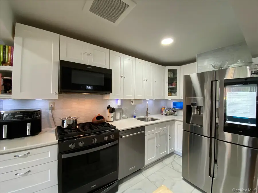 175 Beach 29th Street Street, Far Rockaway, NY 11691 - #3