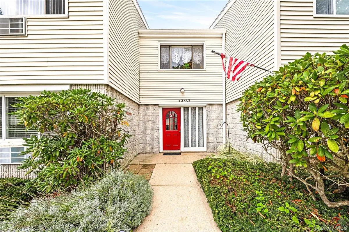 42 Richmond Boulevard #3A, Ronkonkoma, NY 11779 - #1