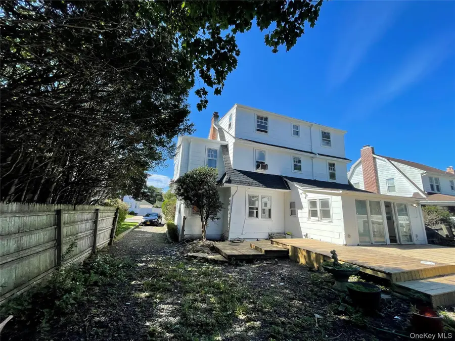 39 Hilbert Street, Hempstead, NY 11550 - #3
