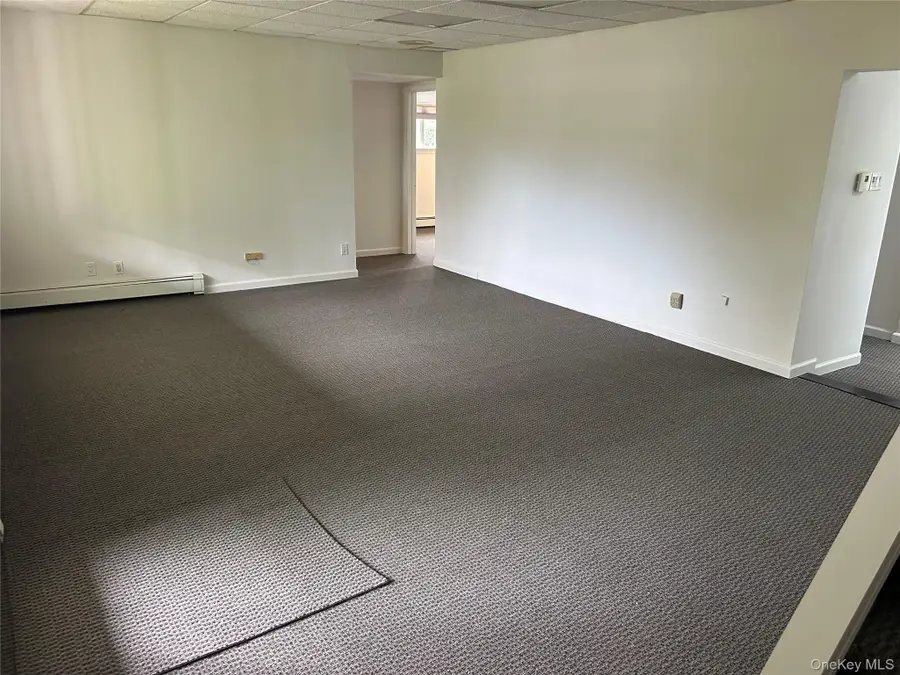 363 N Wellwood Avenue, Lindenhurst, NY 11757 - #3