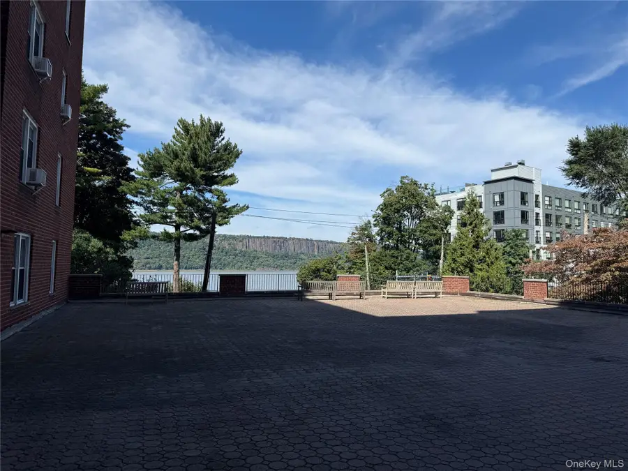 1 Hawley Terrace #1G, Yonkers, NY 10701 - #2