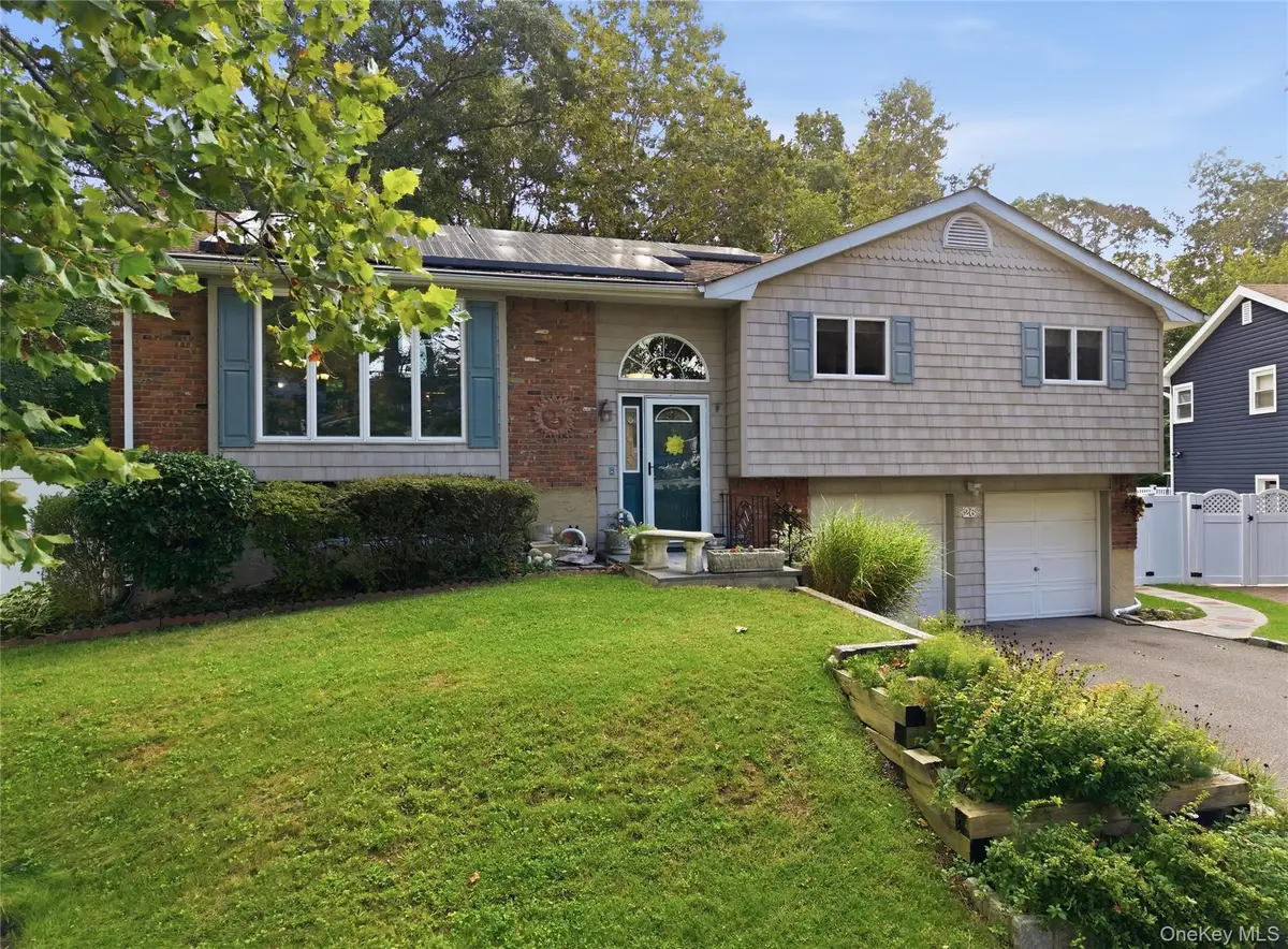 26 Pickwick Hill Drive, Huntington Station, NY 11746 - #1