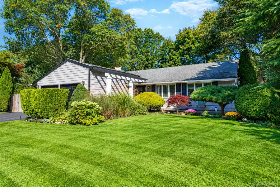 11 Folsom Lane, Coram, NY 11727 - #3