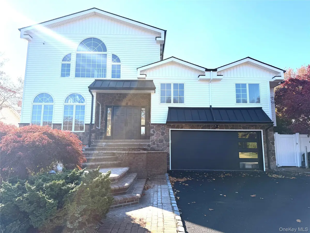 65 Mellow Ln, Jericho, NY 11753 - #1