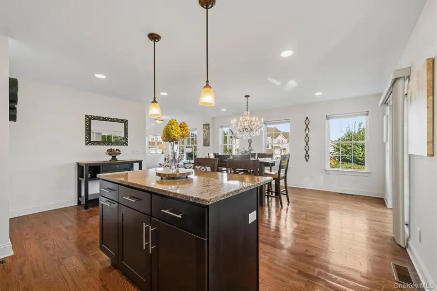 160 Highwood Drive, New Windsor, NY 12553 - #3
