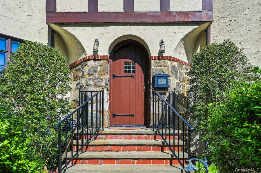 50a Circle Drive, Manhasset, NY 11030 - #3