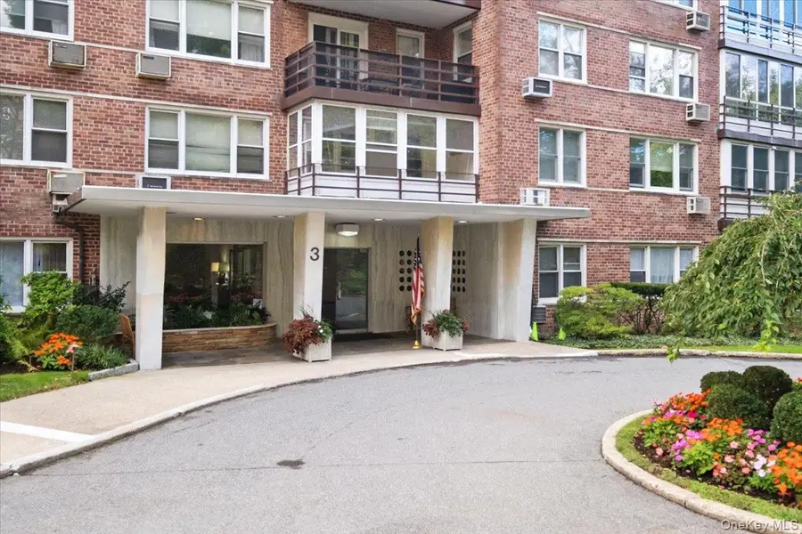 3 Washington Square #6B, Larchmont, NY 10538 - #2