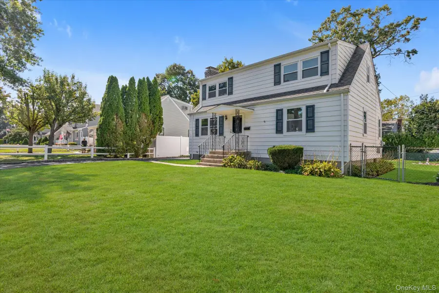 13 Inwood Road, Glen Cove, NY 11542 - #2