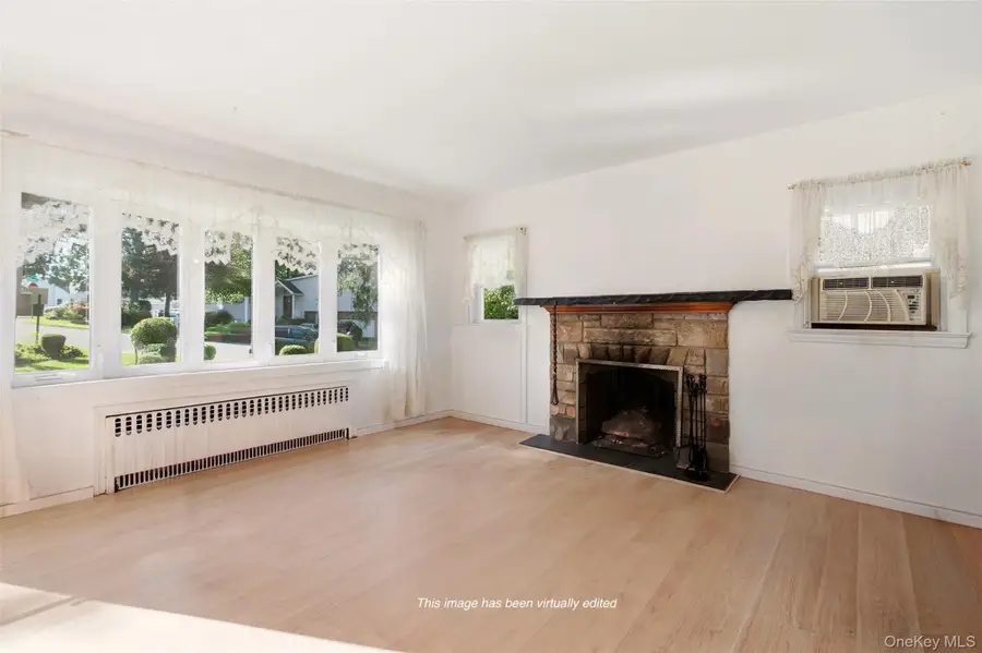 316 Lenox Road, Huntington Station, NY 11746 - #3