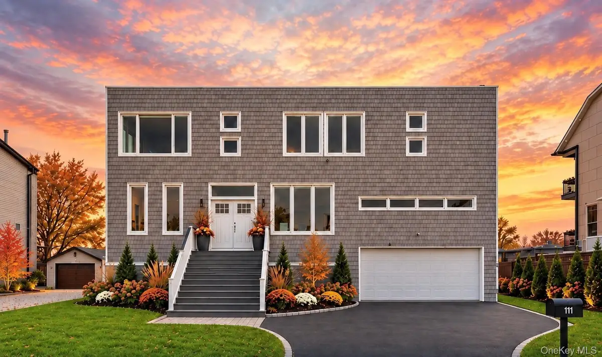 298 W Lido Promenade, Lindenhurst, NY 11757 - #1