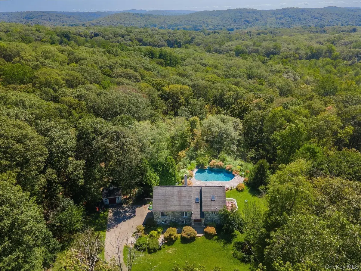 986 Cliff Avenue, Yorktown Heights, NY 10598 - #1
