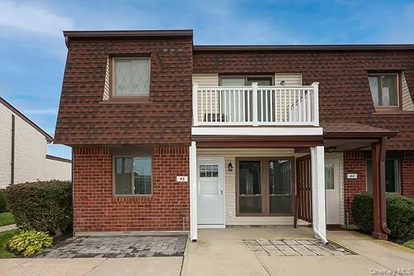 43 Cambridge Drive W, Copiague, NY 11726 - #3