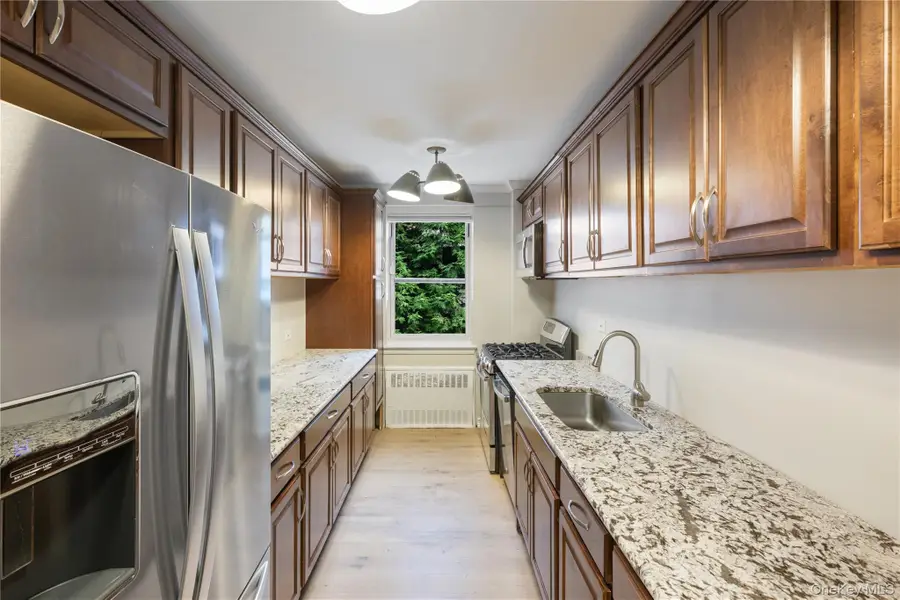 3725 Henry Hudson Parkway #2H, Bronx, NY 10463 - #3