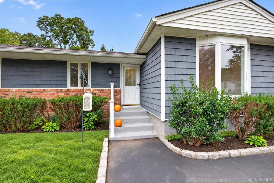 83 Mcgaw Avenue, Lake Grove, NY 11755 - #2