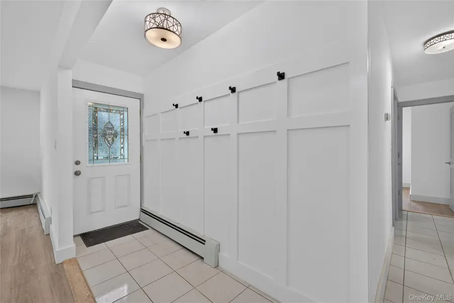 83 Mcgaw Avenue, Lake Grove, NY 11755 - #3