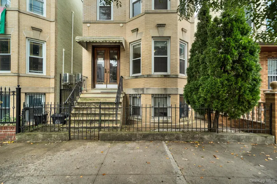 1934 Benedict Avenue, Bronx, NY 10462 - #2