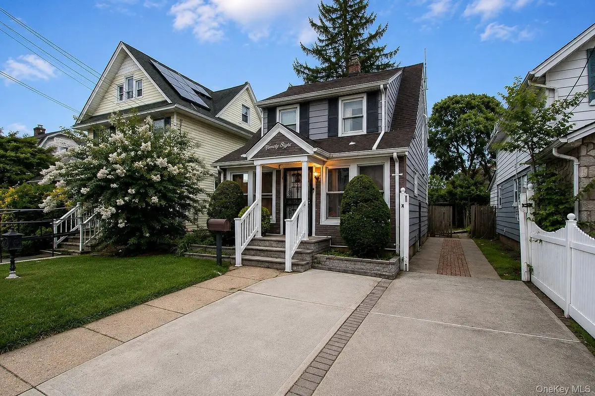 98 Willow Avenue, Hempstead, NY 11550 - #1