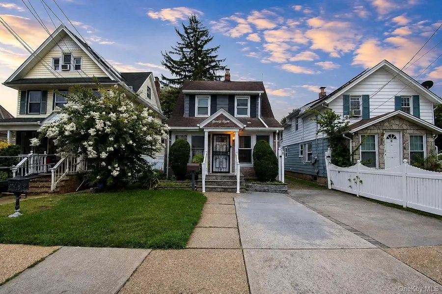 98 Willow Avenue, Hempstead, NY 11550 - #2
