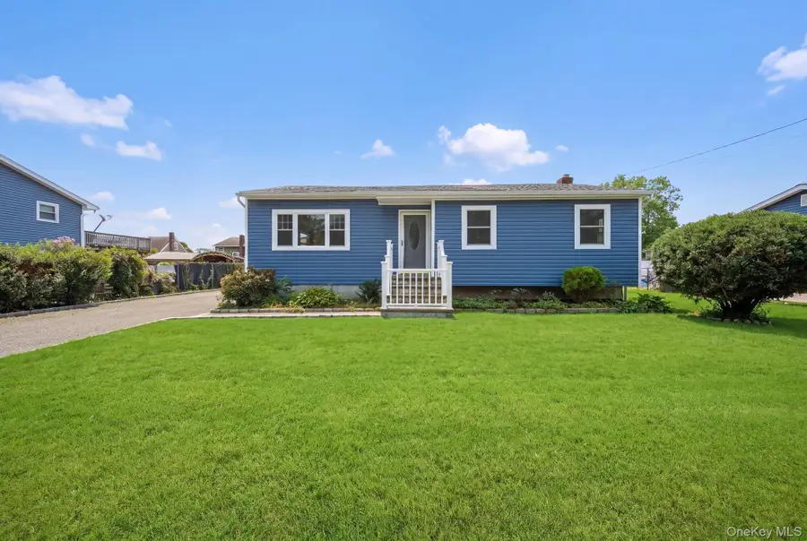 14 Holt Street, Amityville, NY 11701 - #2