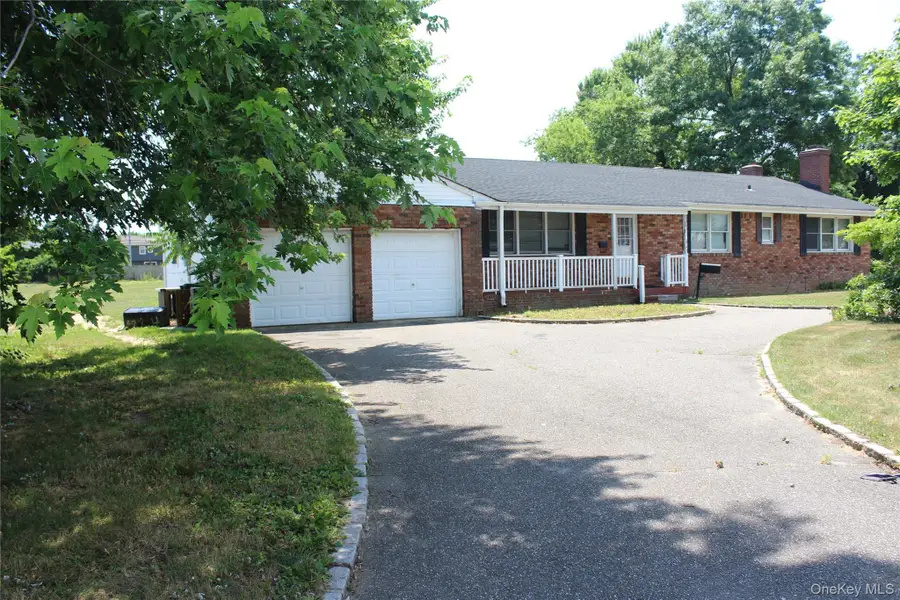 924 Fulton Street, Farmingdale, NY 11735 - #2