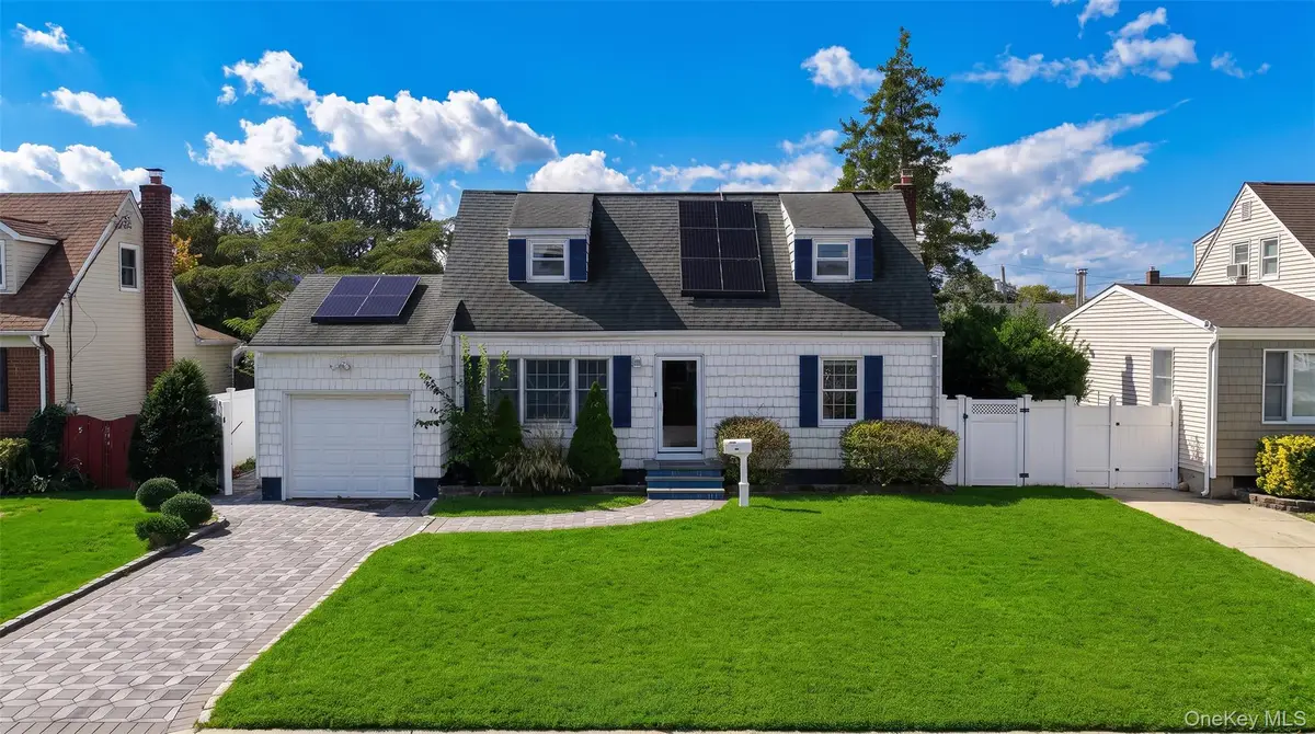144 W 19th Street, Deer Park, NY 11729 - #1