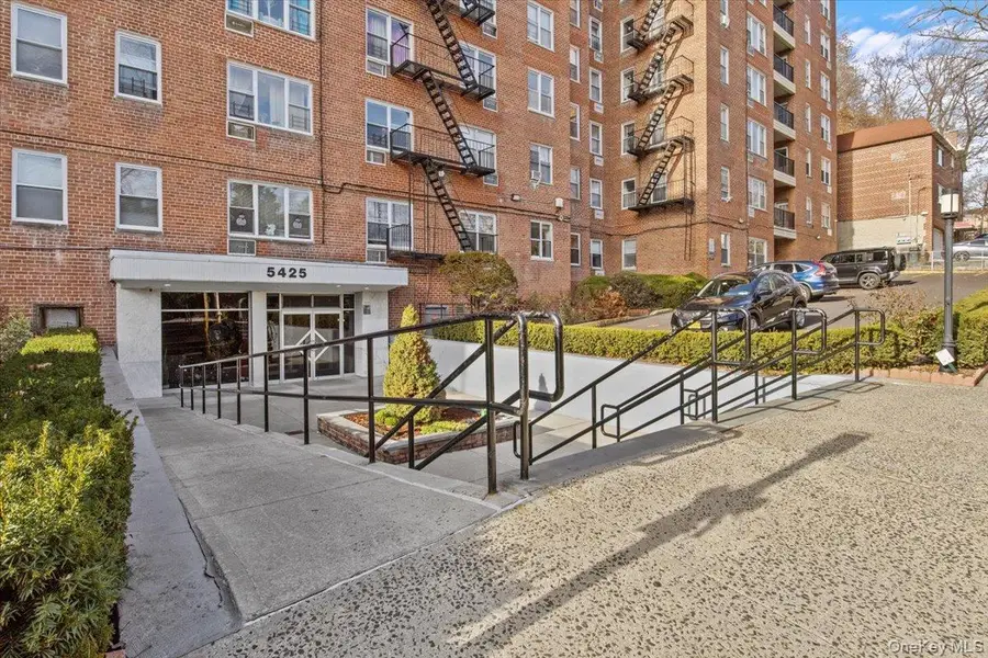 5425 Valles Avenue #S2N, Bronx, NY 10471 - #3
