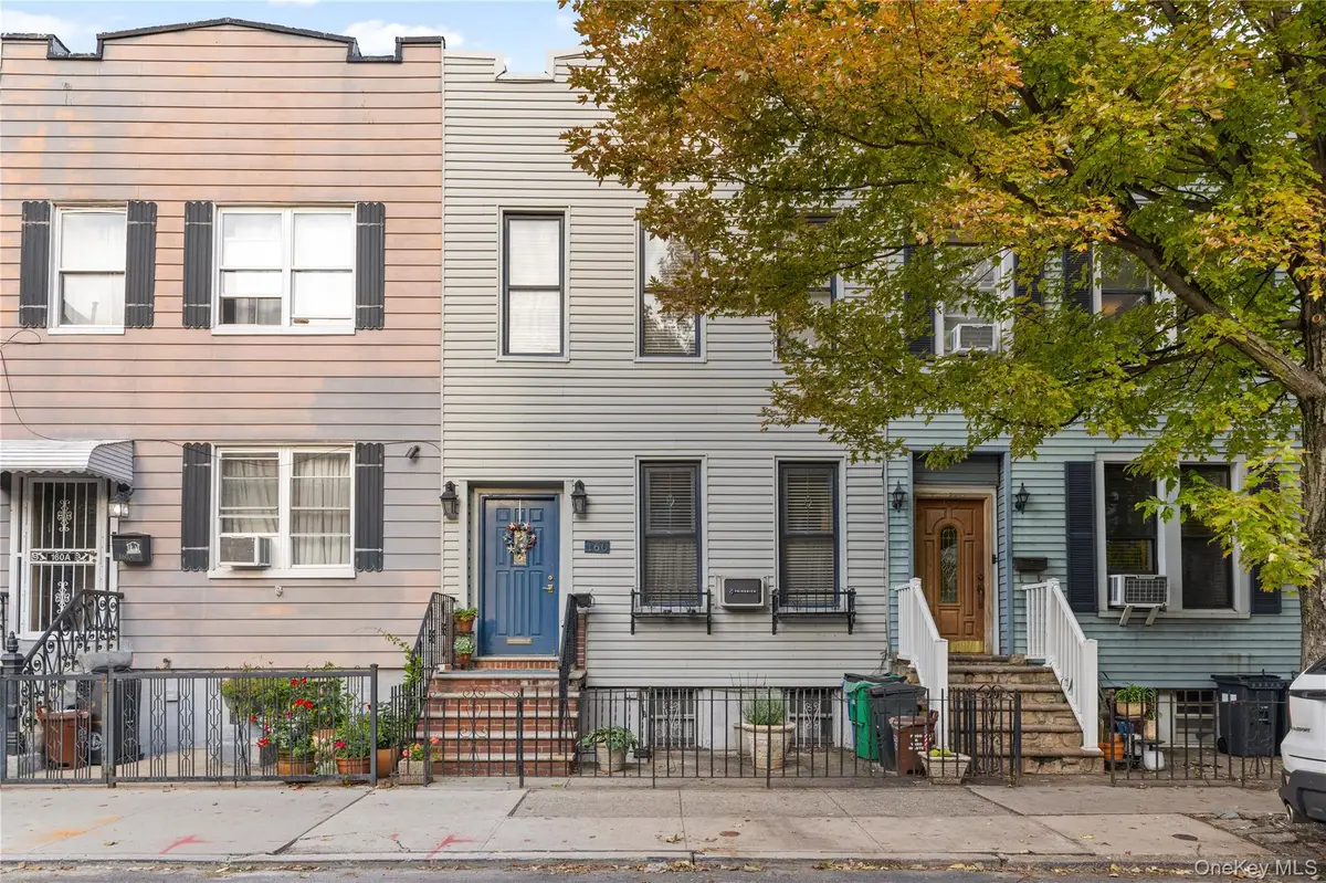 160 Diamond Street, Brooklyn, NY 11222 - #1