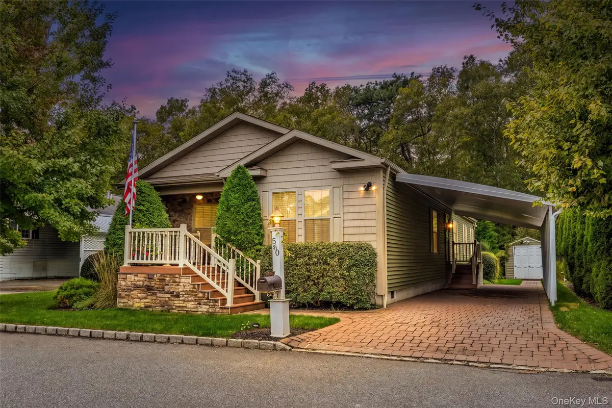 1661 Old Country Road #560, Riverhead, NY 11901 - #1