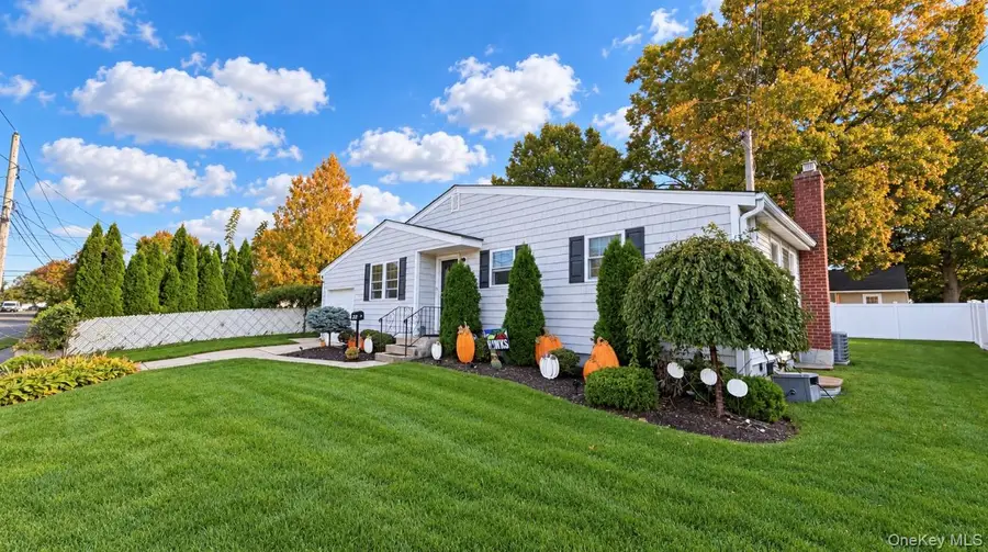 22 5th Avenue, Farmingdale, NY 11735 - #3