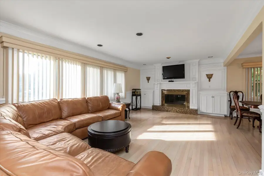 24 Summit Road, Port Washington, NY 11050 - #2