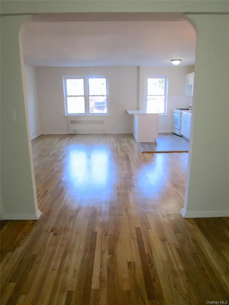 585 Mclean Avenue #2A, Yonkers, NY 10705 - #3