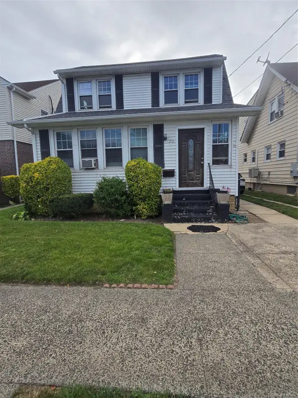 70 Rockaway Parkway, Valley Stream, NY 11580