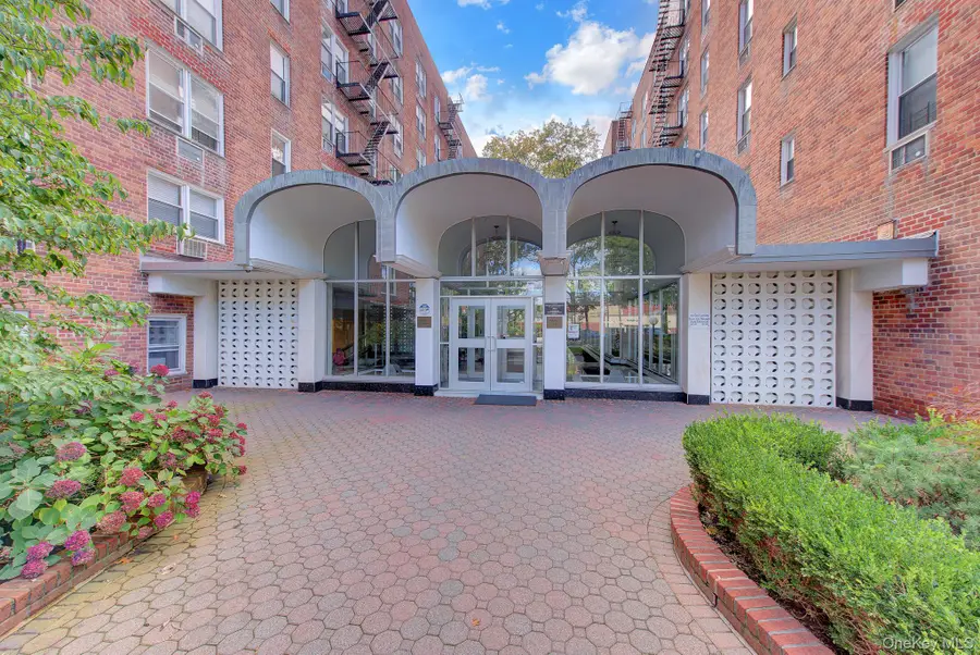 54-44 Little Neck Parkway #4T, Little Neck, NY 11362 - #3