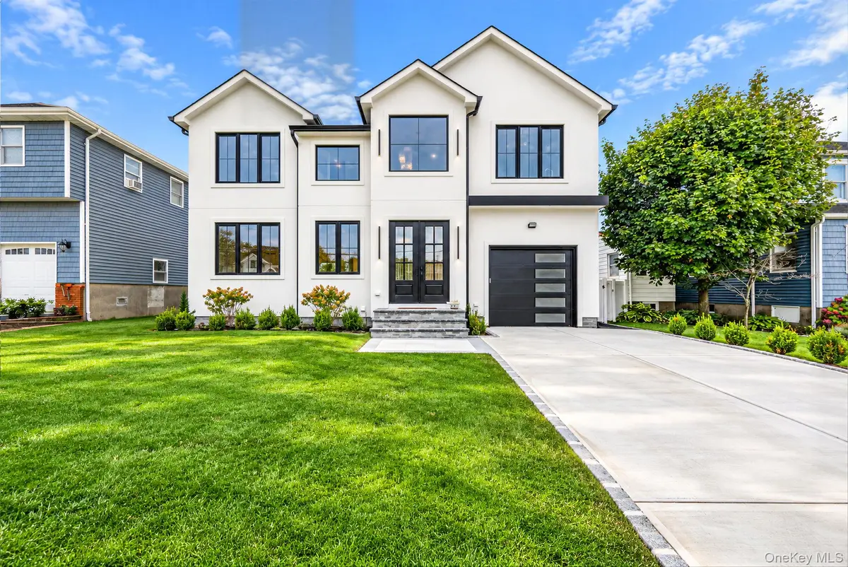 24 Midway Street, Babylon, NY 11702 - #1