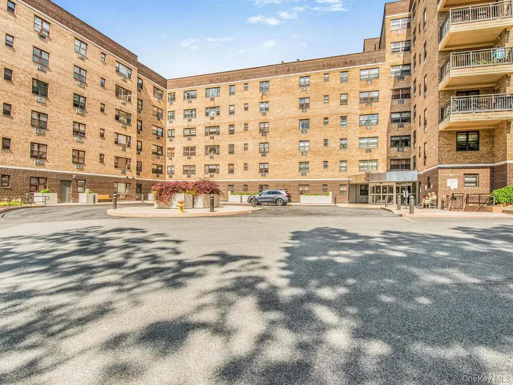 505 Central Avenue #305, White Plains, NY 10606 - #1