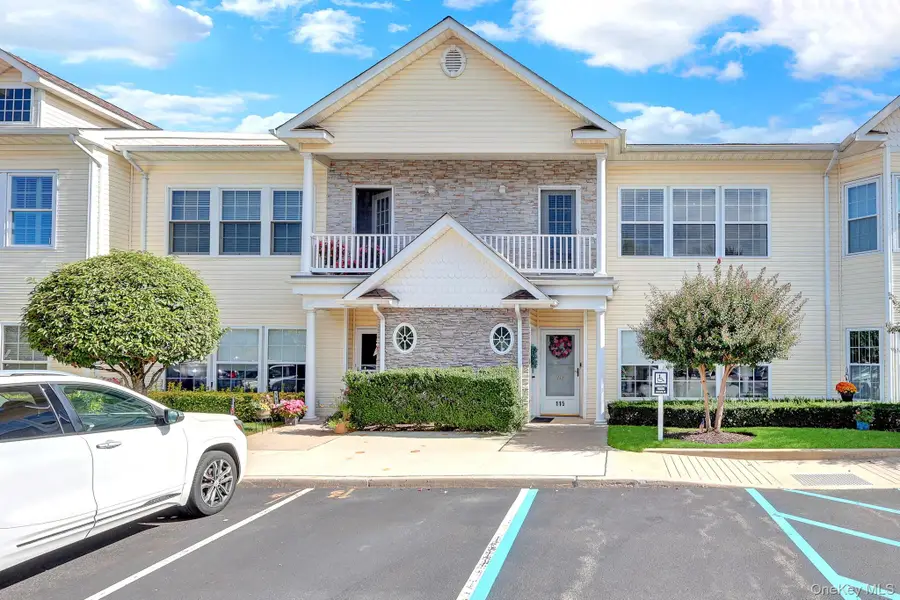 115 Narragansett Villas Drive, Lindenhurst, NY 11757 - #2