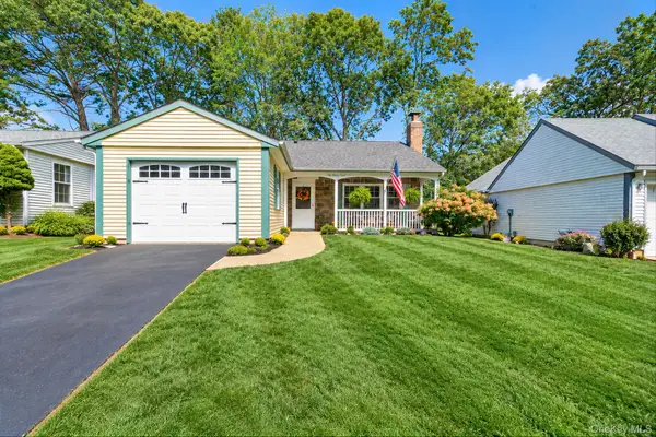 148 Laurance Lane, Ridge, NY 11961