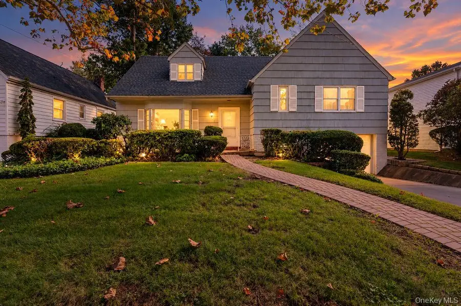 568 Donald Lane, Woodmere, NY 11598 - #2