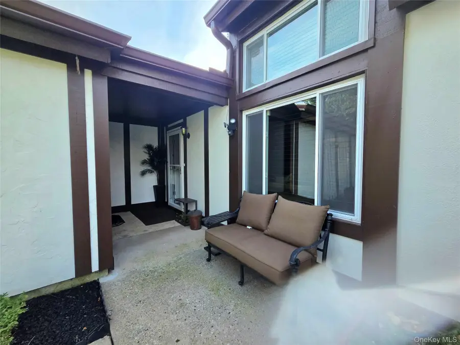 133 Fieldstone Court, Middle Island, NY 11953 - #2