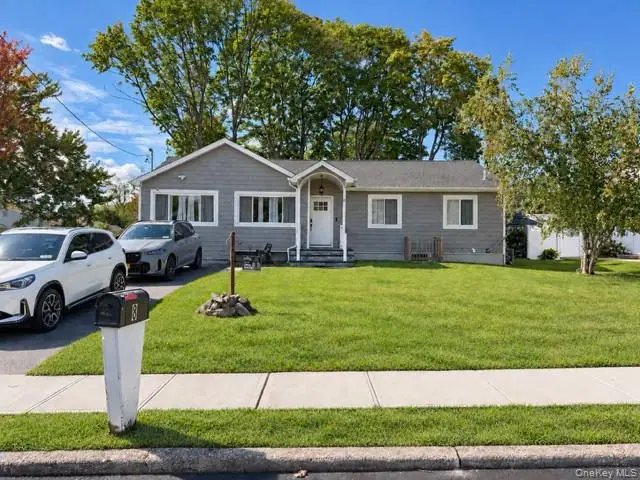 8 Mayflower Court, Brentwood, NY 11717 - #1