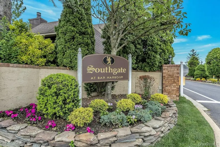 148 Southgate Circle, Massapequa Park, NY 11762 - #2