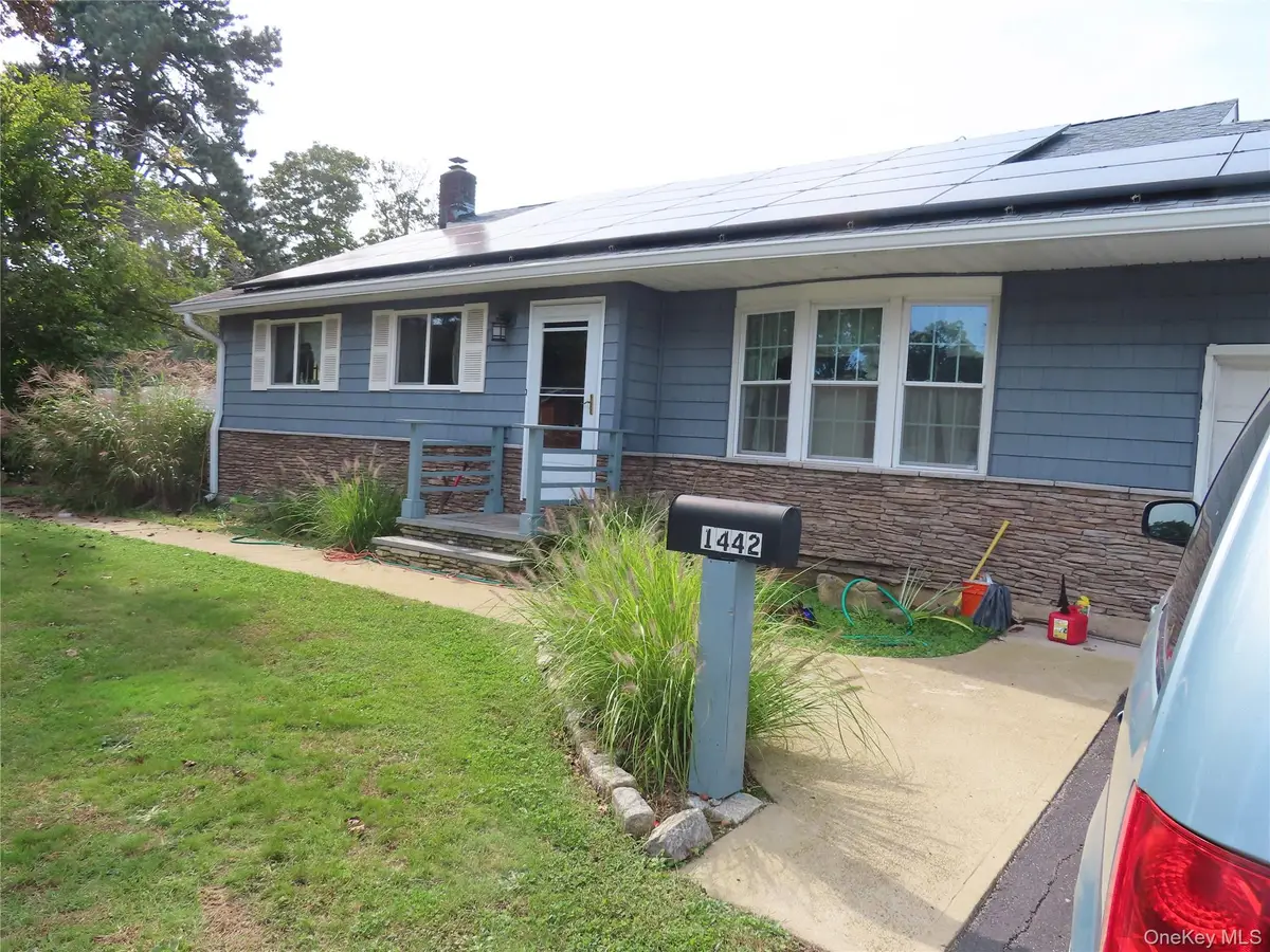 1442 Baldwin Boulevard, Bay Shore, NY 11706 - #1